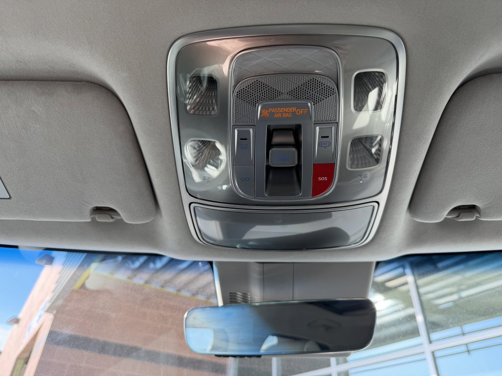 Used 2023 Genesis GV60 Performance image 25