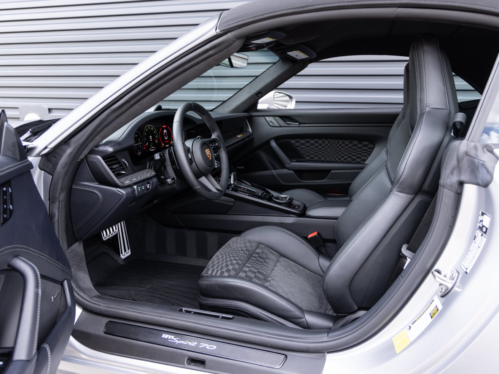 Certified 2026 Porsche 911 Carrera GTS RWD image 25