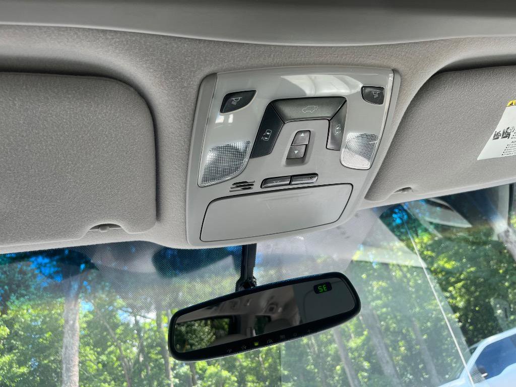 Used 2014 Toyota Sienna XLE FWD image 36