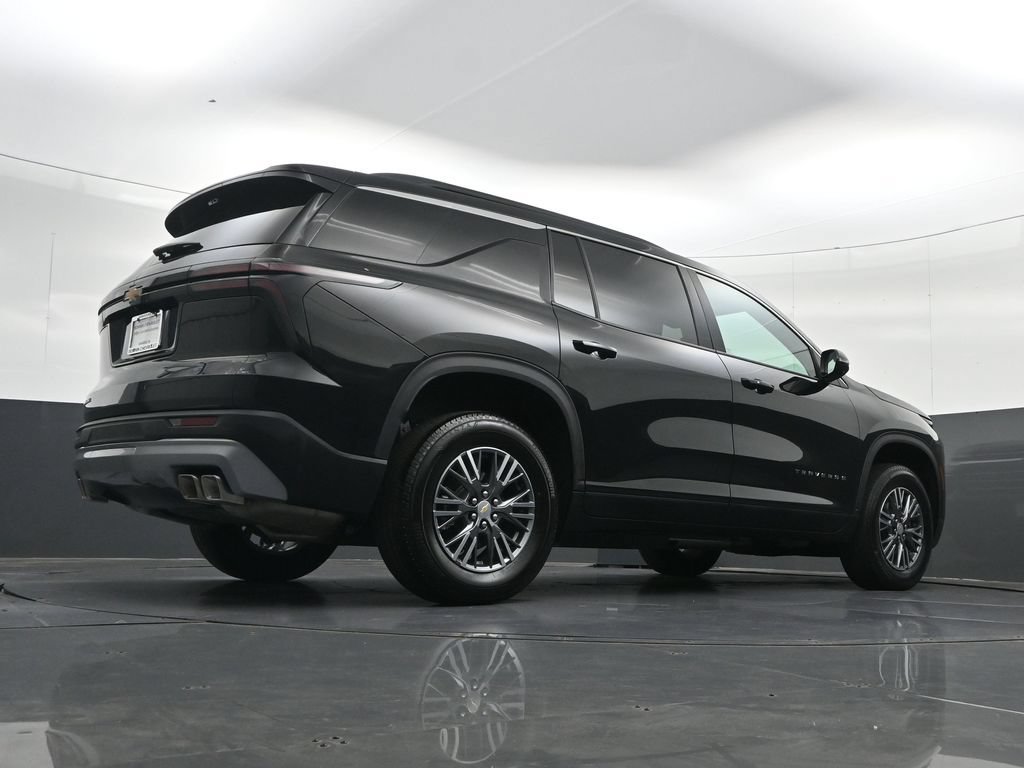 Certified 2026 Chevrolet Traverse LT w/ Driver Confidence Package FWD image 37
