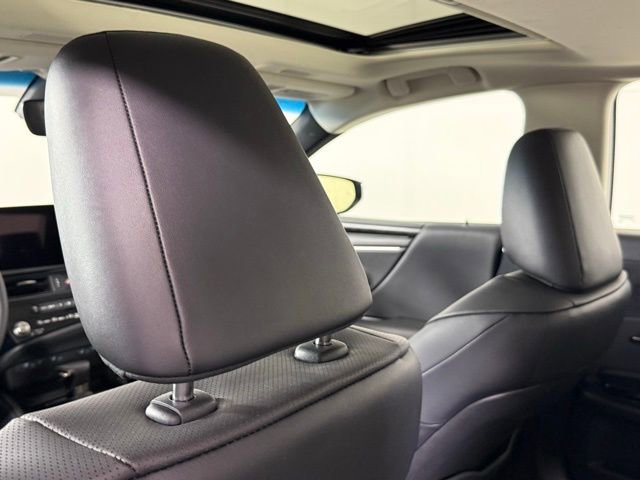 Certified 2025 Lexus ES 300h 300h w/ Premium Package image 24