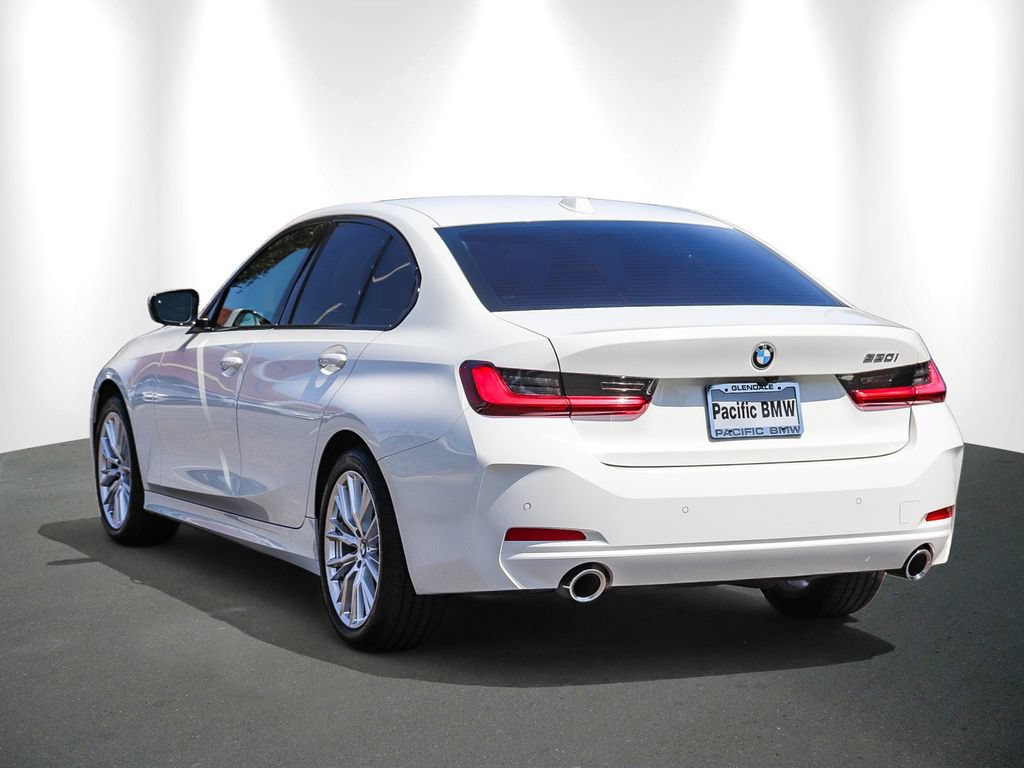 Certified 2023 BMW 330i Sedan w/ Driving Assistance Package RWD image 4