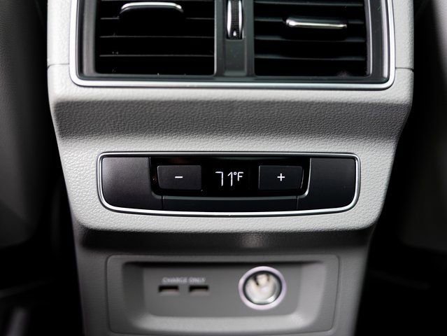 Used 2019 Audi Q5 Prestige w/ Prestige Package image 25