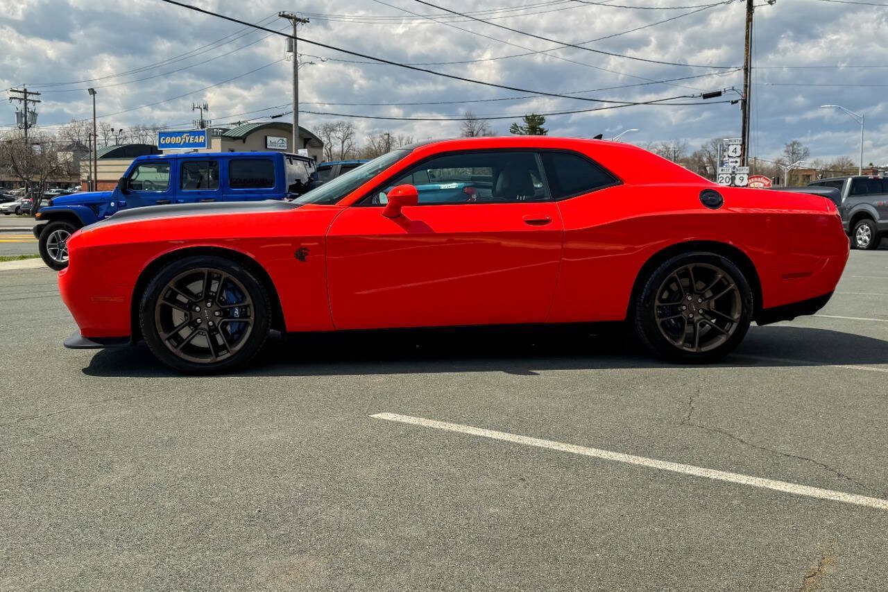 Used 2023 Dodge Challenger SRT Hellcat RWD image 19