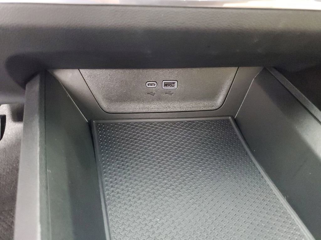 Used 2025 Chevrolet Equinox ACTIV w/ Safety and Technology Package image 18