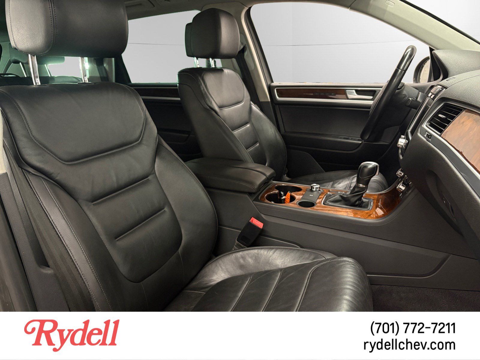 Used 2014 Volkswagen Touareg VR6 AWD/4WD image 16