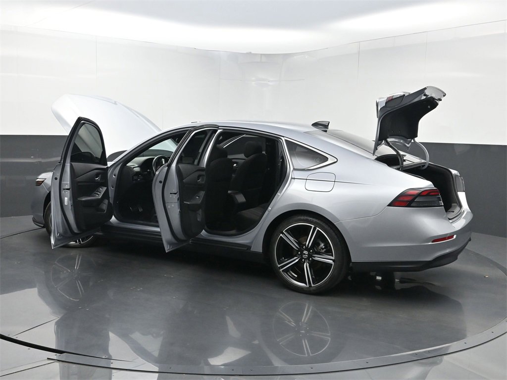 Used 2023 Honda Accord Sport image 34