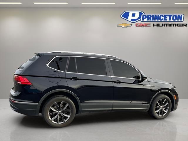 Used 2022 Volkswagen Tiguan SE image 8