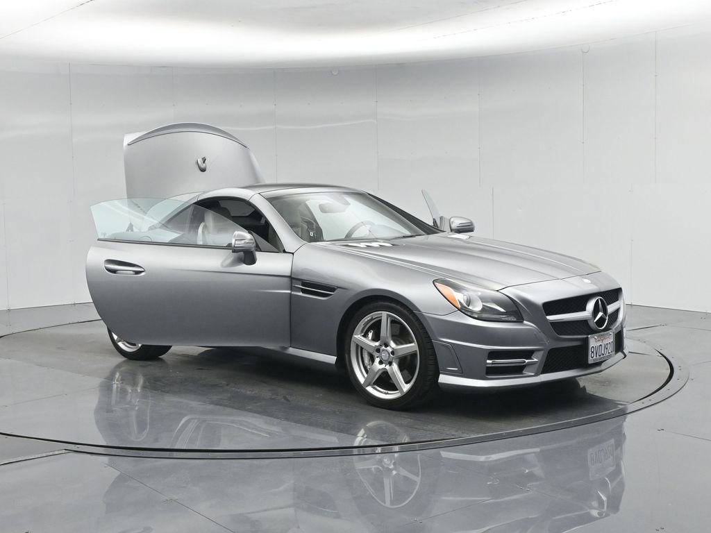 Used 2015 Mercedes-Benz SLK 250 image 27