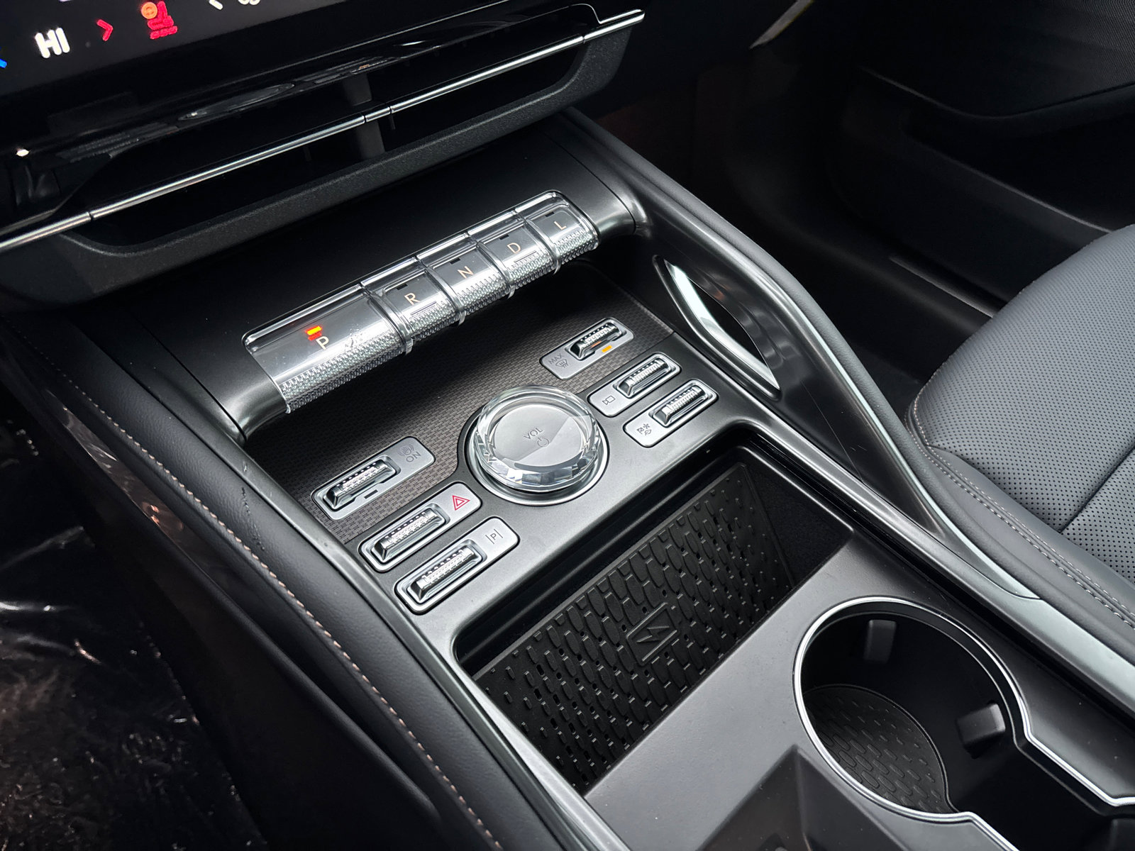 New 2026 Lincoln Nautilus Premier w/ Equipment Group 102A image 24