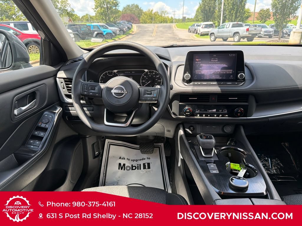 Certified 2024 Nissan Rogue SV AWD/4WD image 29