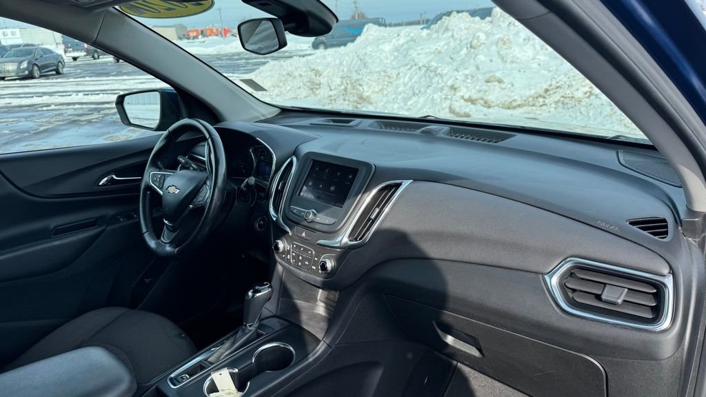 Used 2020 Chevrolet Equinox LT w/ Driver Convenience Package image 21