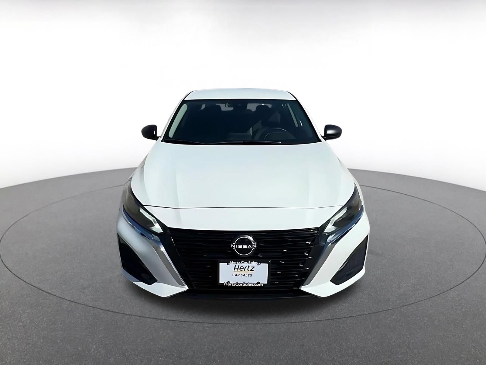 Used 2025 Nissan Altima 2.5 SV FWD image 4
