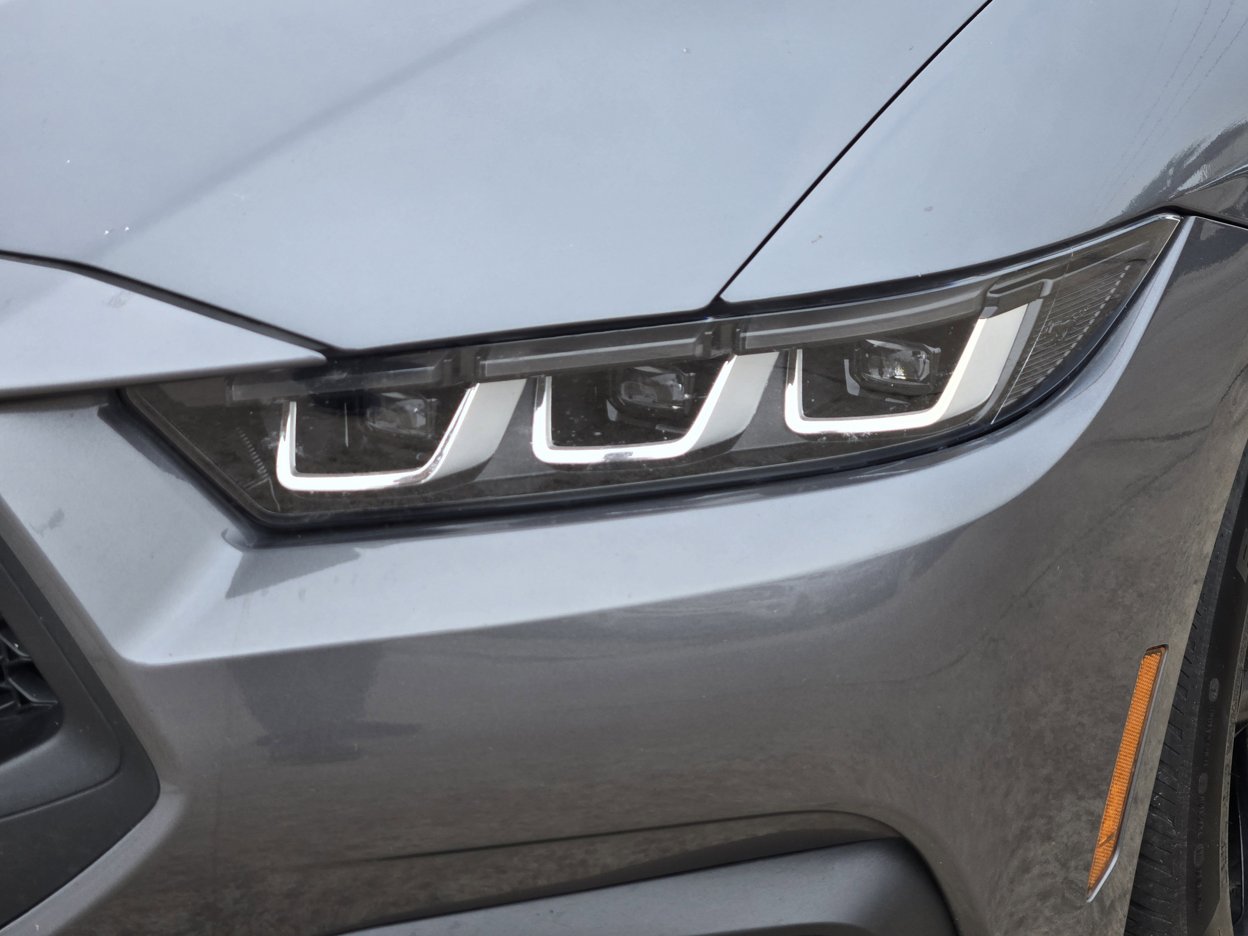 Used 2024 Ford Mustang Coupe image 6