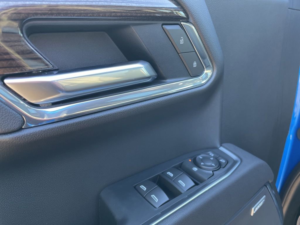 Used 2025 Chevrolet Silverado 1500 LT Trail Boss w/ Convenience Package II image 6