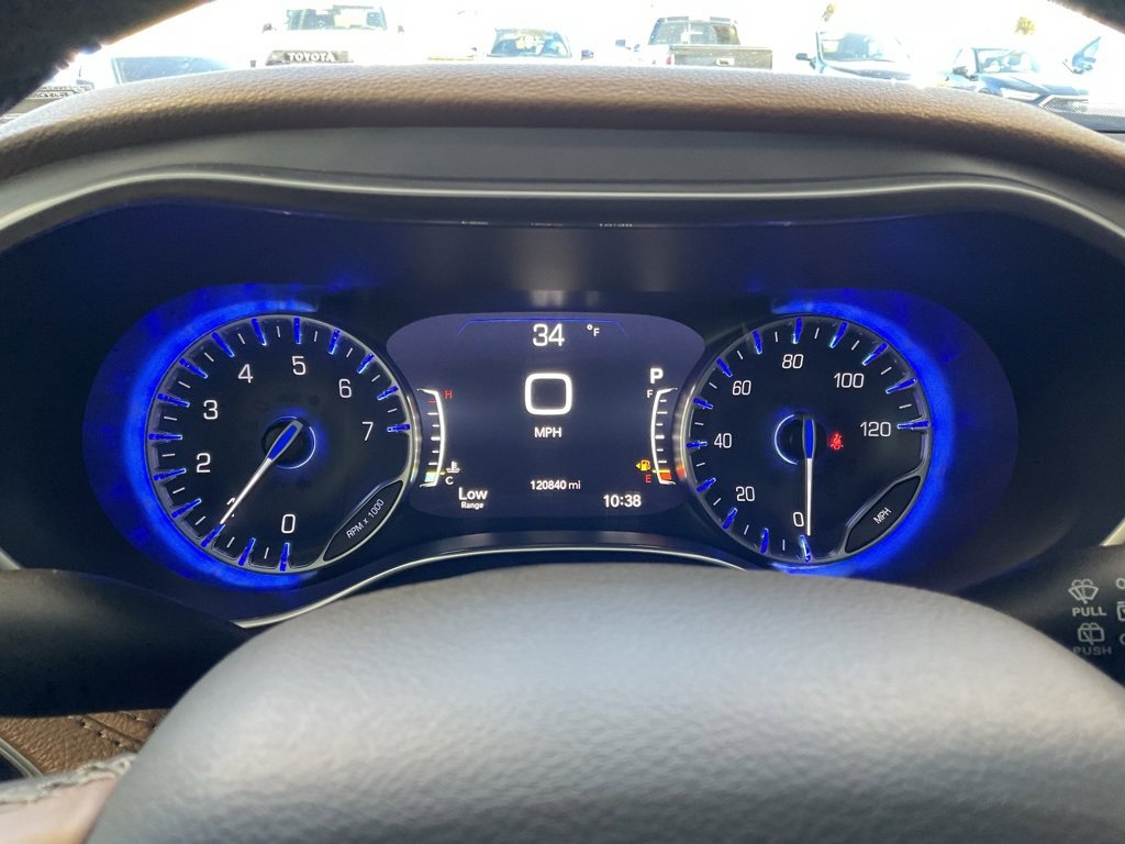 Used 2018 Chrysler Pacifica Limited w/ Advanced Safetytec Group image 14