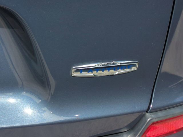 Used 2021 Jeep Cherokee Latitude FWD image 12