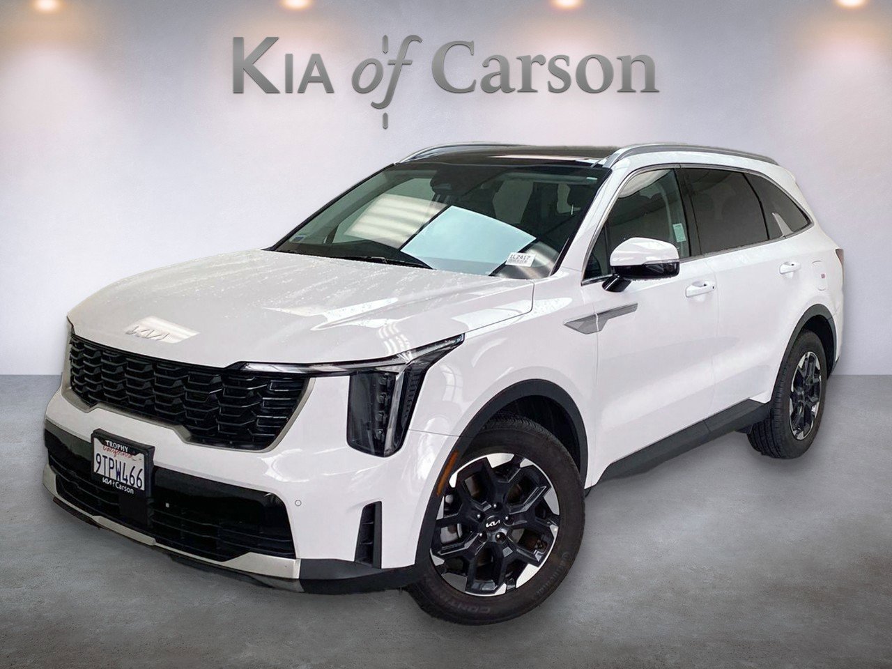 Certified 2025 Kia Sorento S w/ Panoramic Sunroof Package