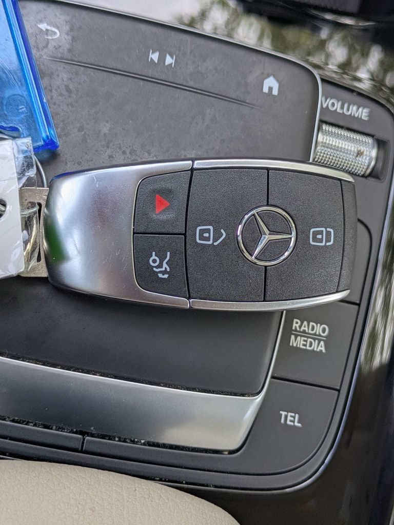 Used 2021 Mercedes-Benz GLA 250 4MATIC image 31