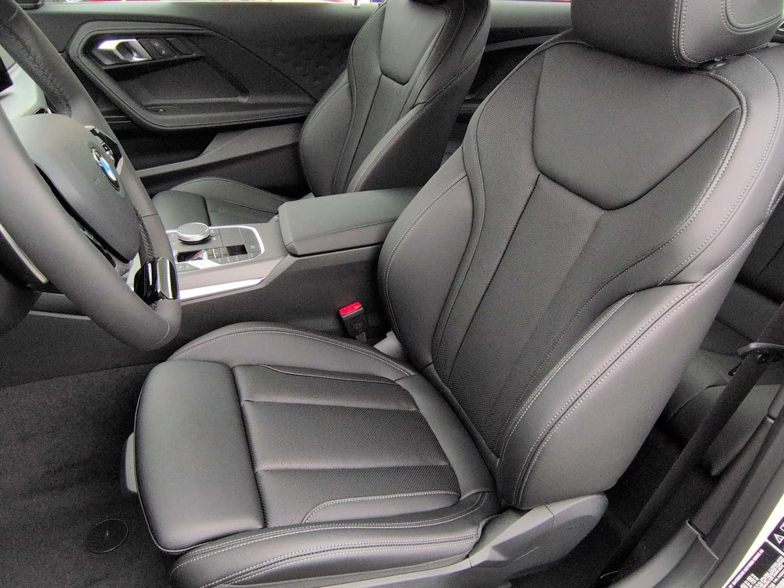 Used 2026 BMW 230i xDrive Coupe w/ Convenience Package AWD/4WD image 16