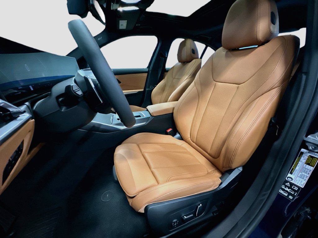 New 2026 BMW 330i xDrive Sedan w/ Premium Package AWD/4WD image 21