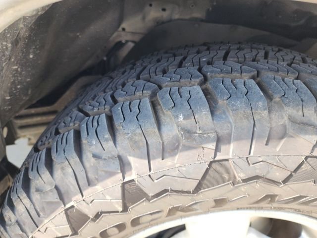 Used 2004 Nissan Xterra XE RWD image 16