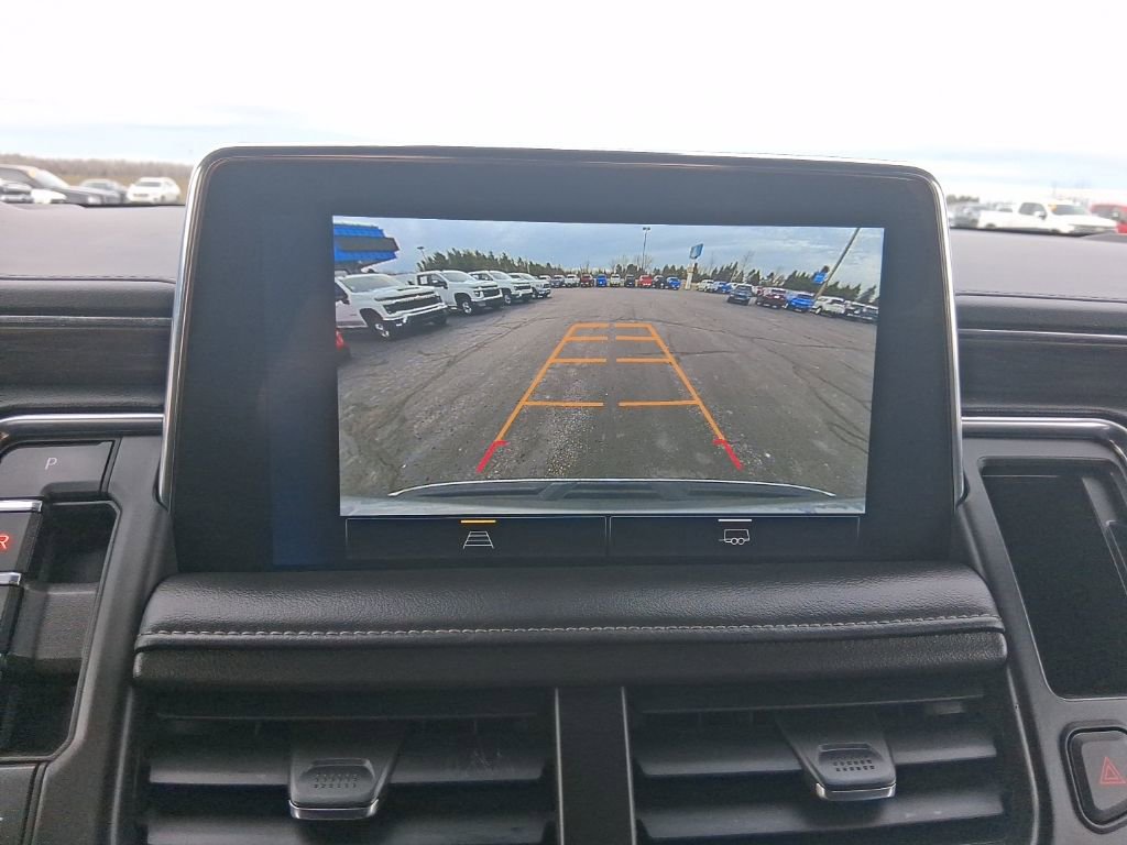 Used 2023 Chevrolet Suburban LT image 34