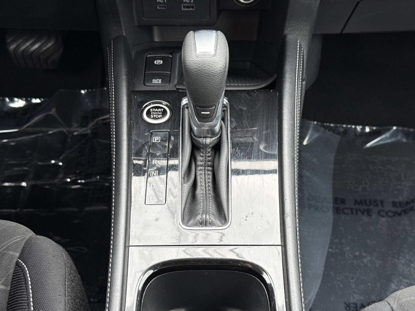 Used 2023 Nissan Kicks SV FWD image 13