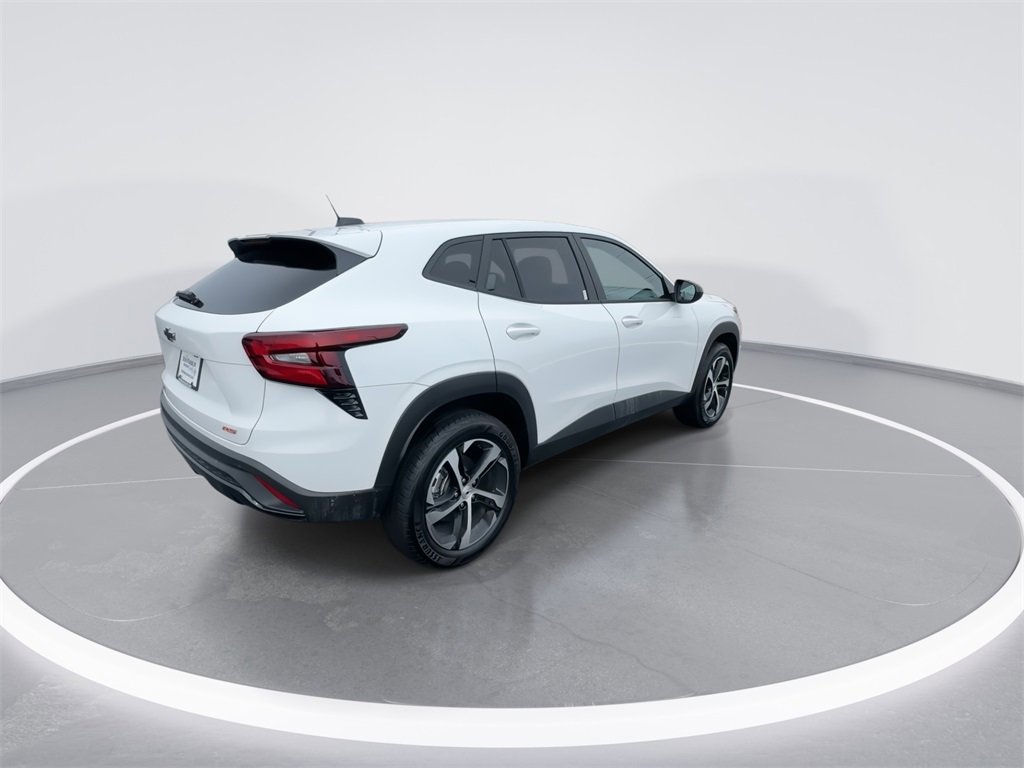 New 2026 Chevrolet Trax RS w/ Driver Confidence Package image 8