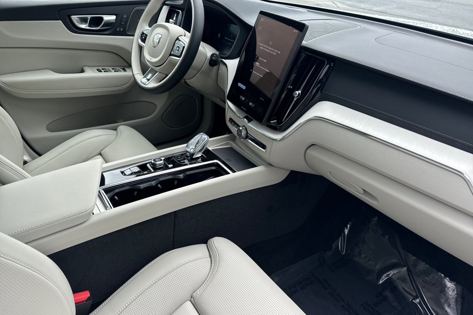 New 2026 Volvo XC60 B5 Ultra AWD/4WD image 18