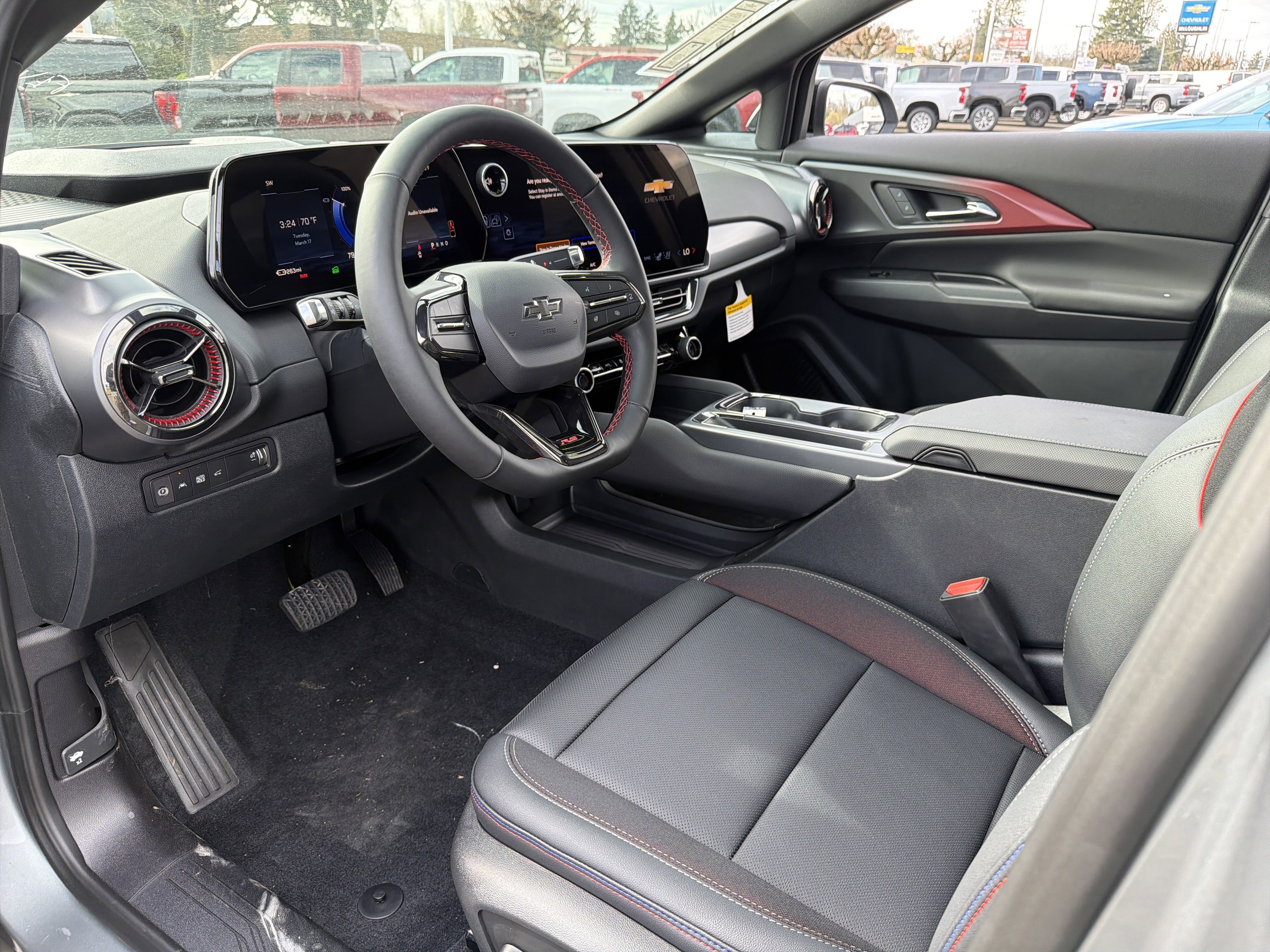 New 2026 Chevrolet Equinox EV RS image 9