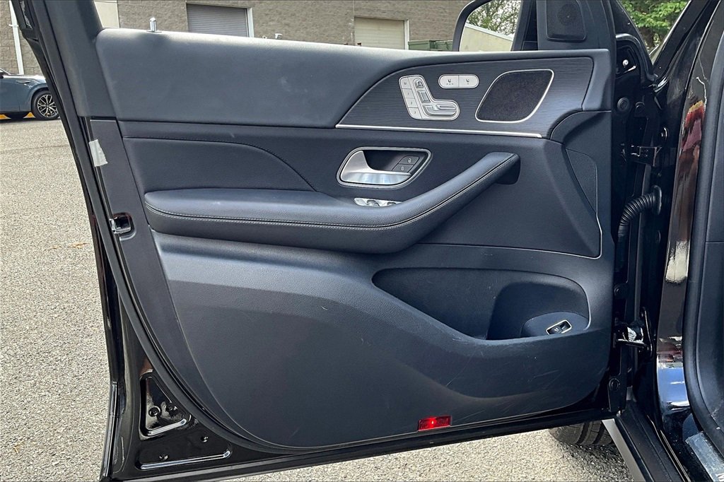 Certified 2025 Mercedes-Benz GLE 450 4MATIC image 18