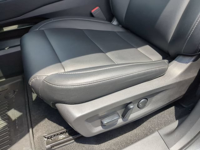 Used 2025 Nissan Murano SV FWD image 15