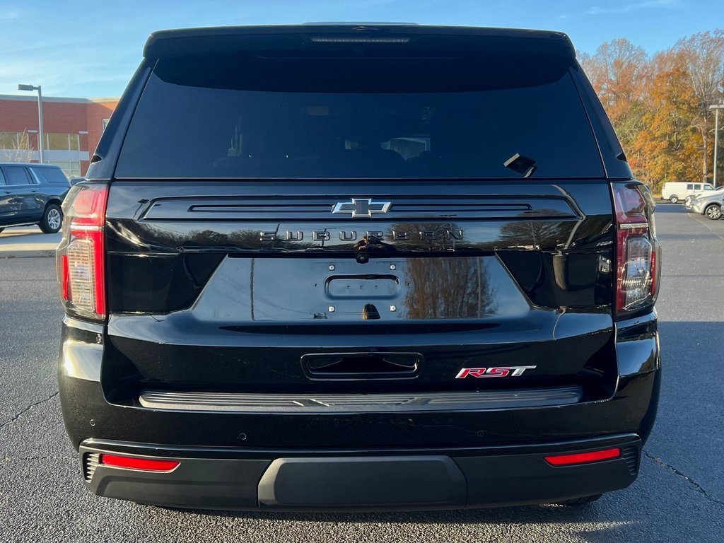 Used 2024 Chevrolet Suburban RST w/ Luxury Package image 19