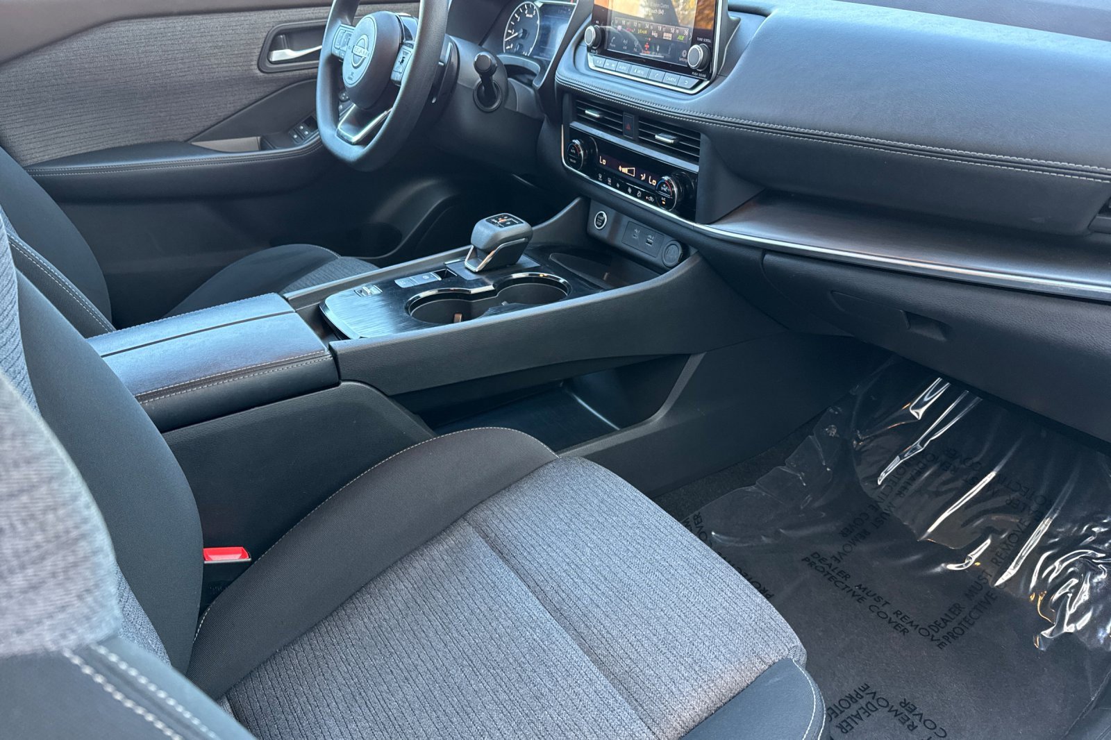 Certified 2023 Nissan Rogue SV image 18