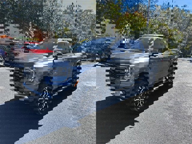 Used 2024 Ford Ranger Lariat w/ FX4 Off-Road Package image 13