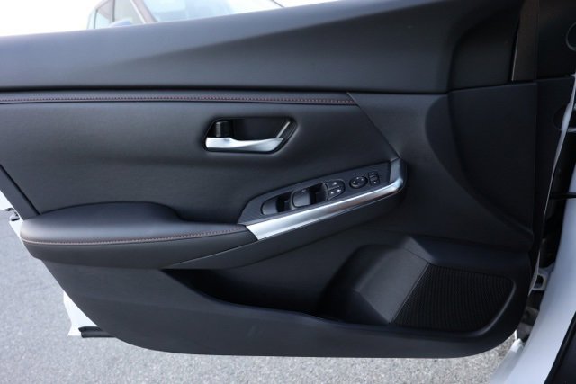 New 2025 Nissan Sentra SR image 22