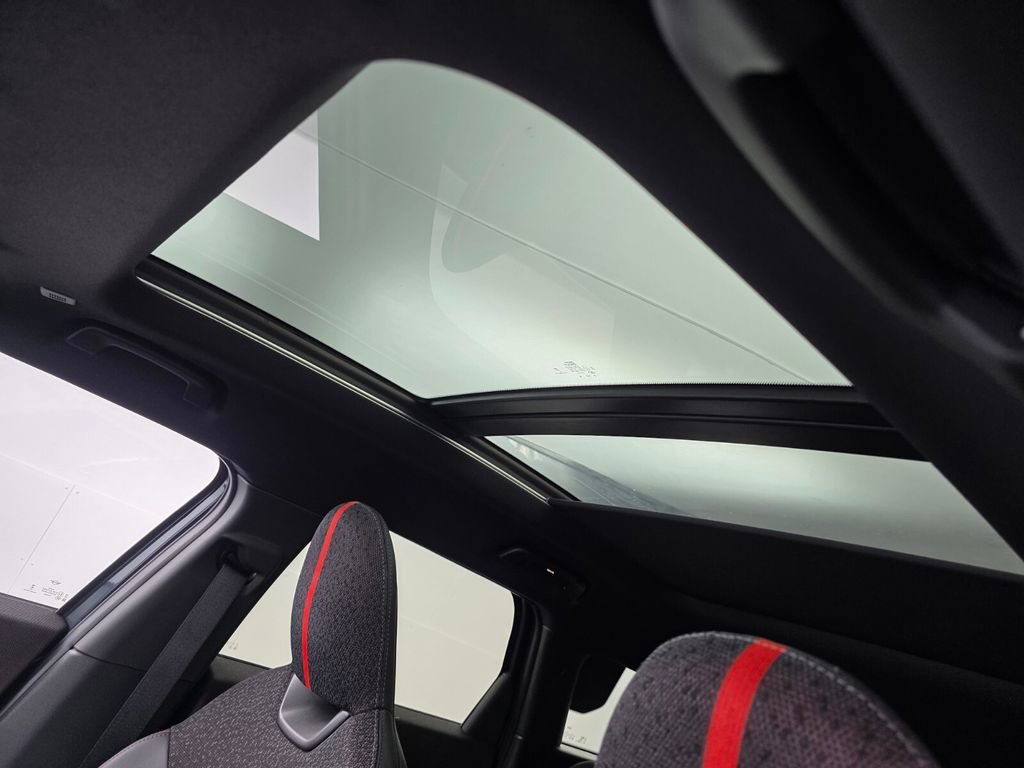 Used 2025 MINI Cooper Countryman John Cooper Works w/ Comfort Package Max image 9