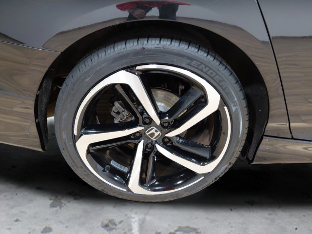 Used 2020 Honda Accord Sport image 9
