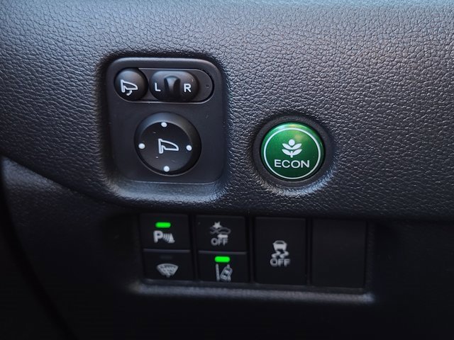 Certified 2025 Honda Passport TrailSport image 30