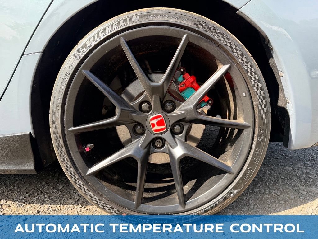 Used 2023 Honda Civic Type R image 13