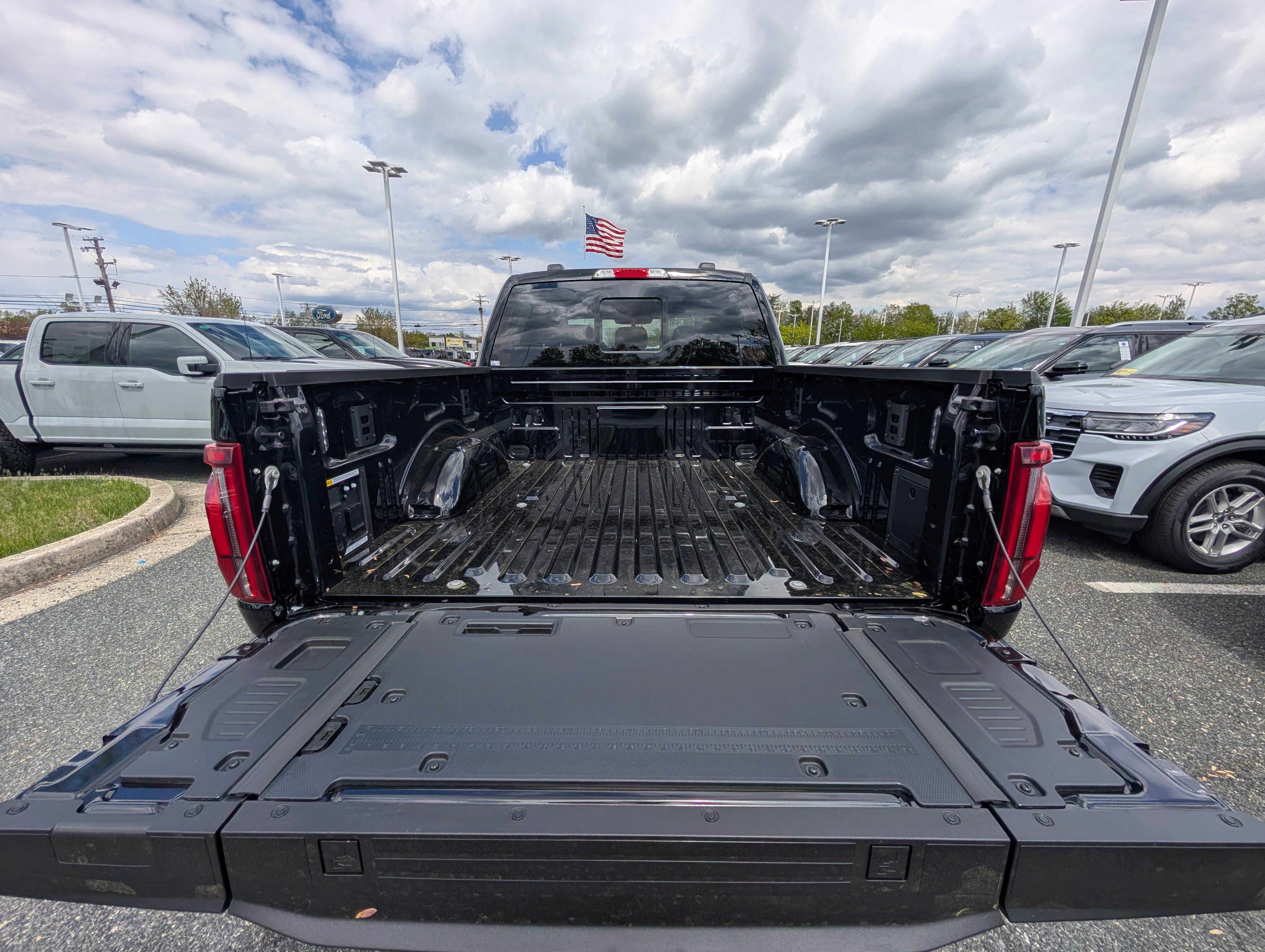 New 2026 Ford F150 King Ranch w/ Equipment Group 601A High AWD/4WD image 8