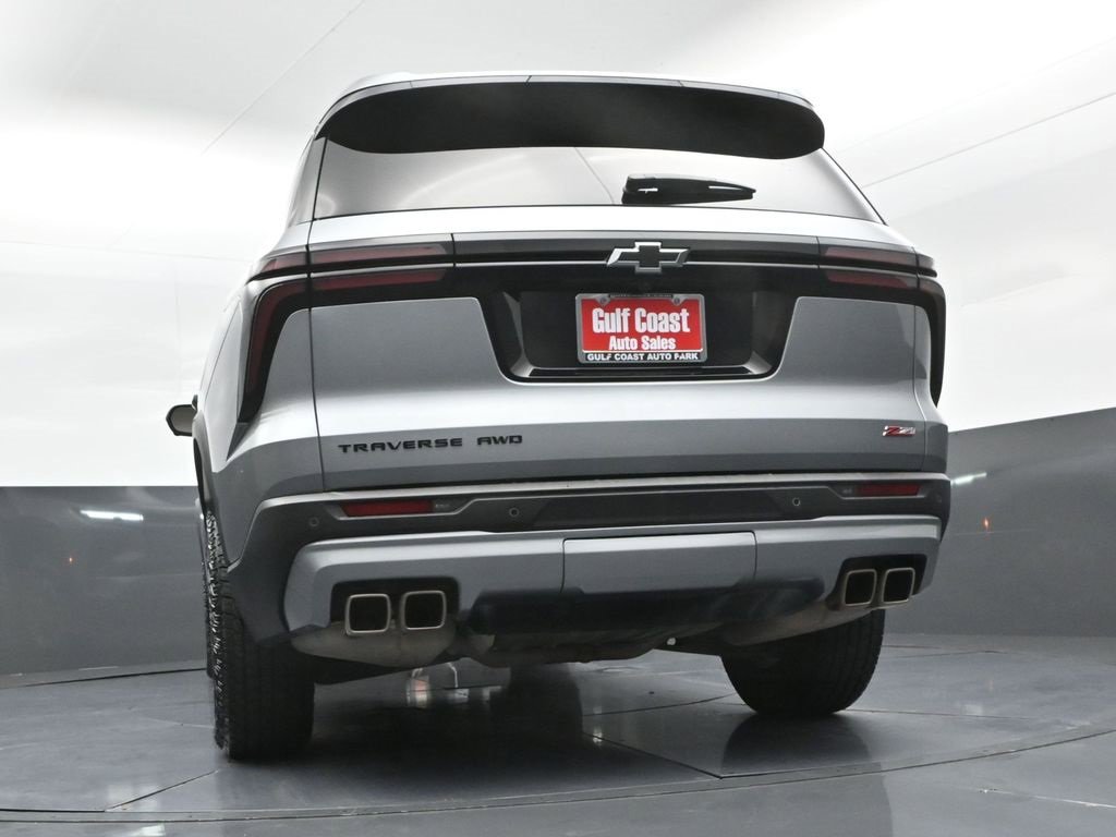 Used 2025 Chevrolet Traverse Z71 w/ Driver Confidence Package image 34