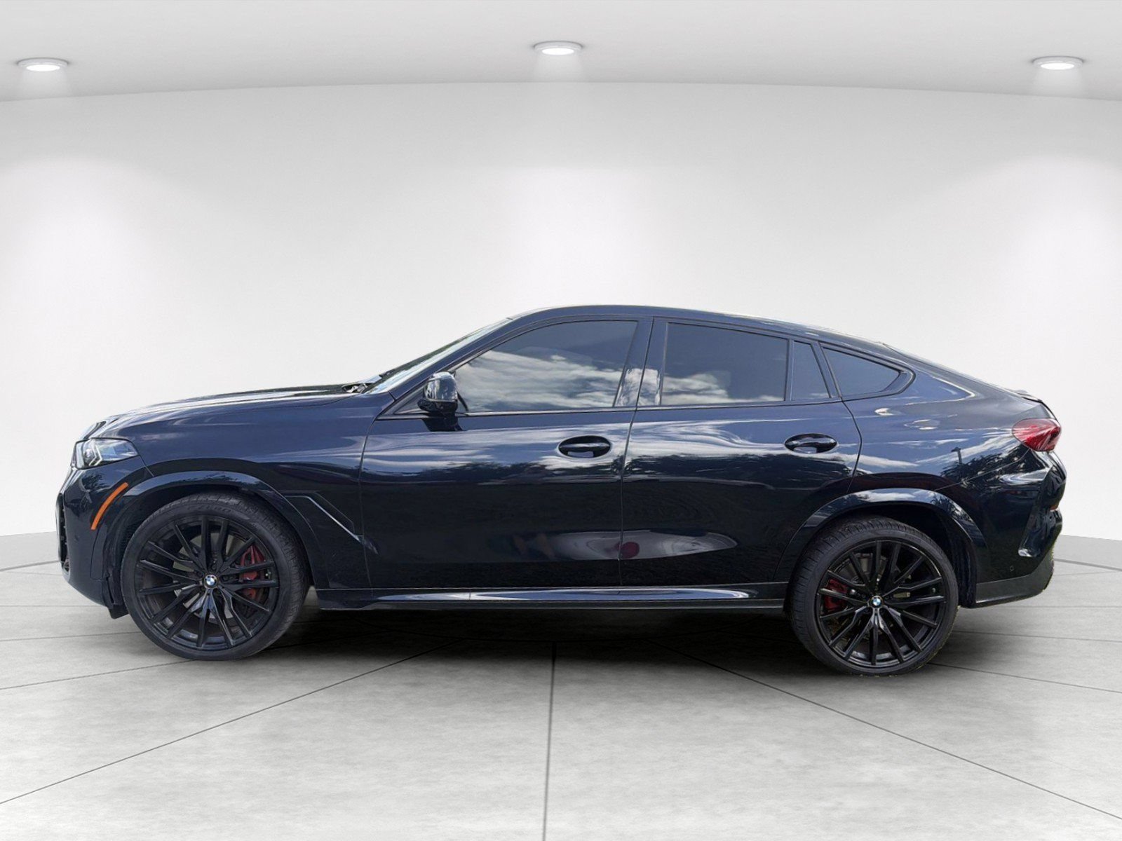 Certified 2025 BMW X6 M60i AWD/4WD image 7