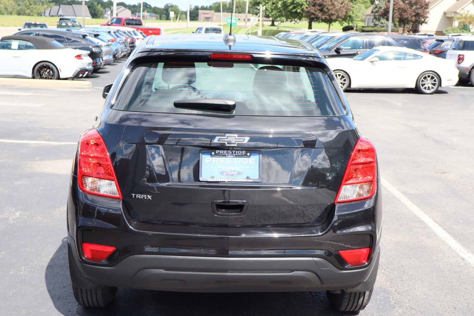 Used 2020 Chevrolet Trax LS w/ LPO, Protection Package FWD image 5