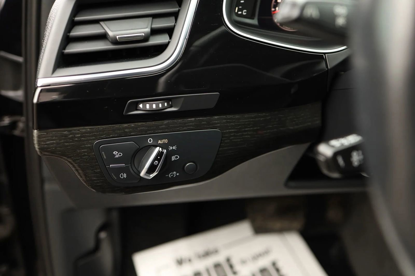 Used 2017 Audi Q7 3.0T Premium Plus w/ Premium Plus Package image 20