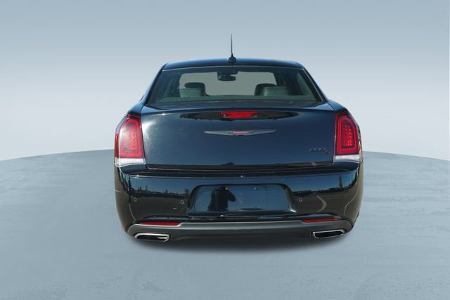 Used 2023 Chrysler 300 S image 8