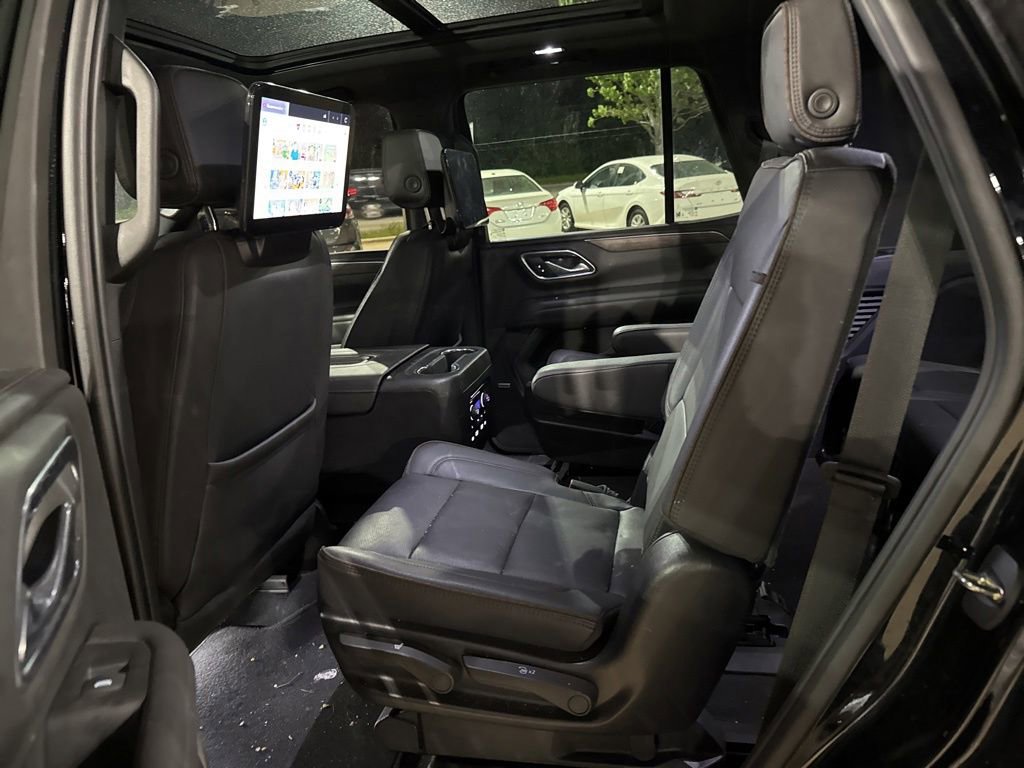 Used 2023 Chevrolet Tahoe High Country w/ Advanced Technology Package AWD/4WD image 14