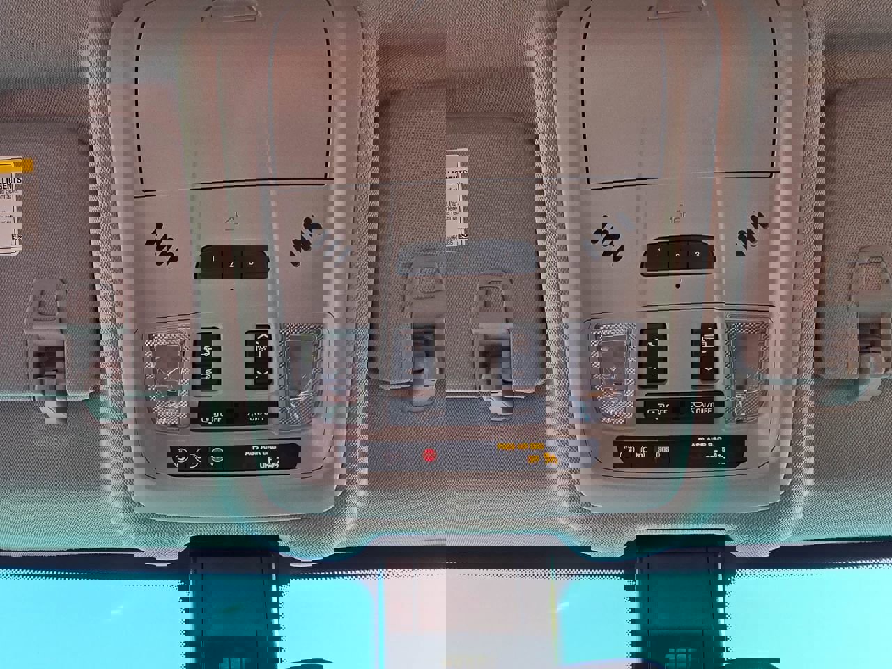 Used 2021 Chevrolet Equinox Premier image 22