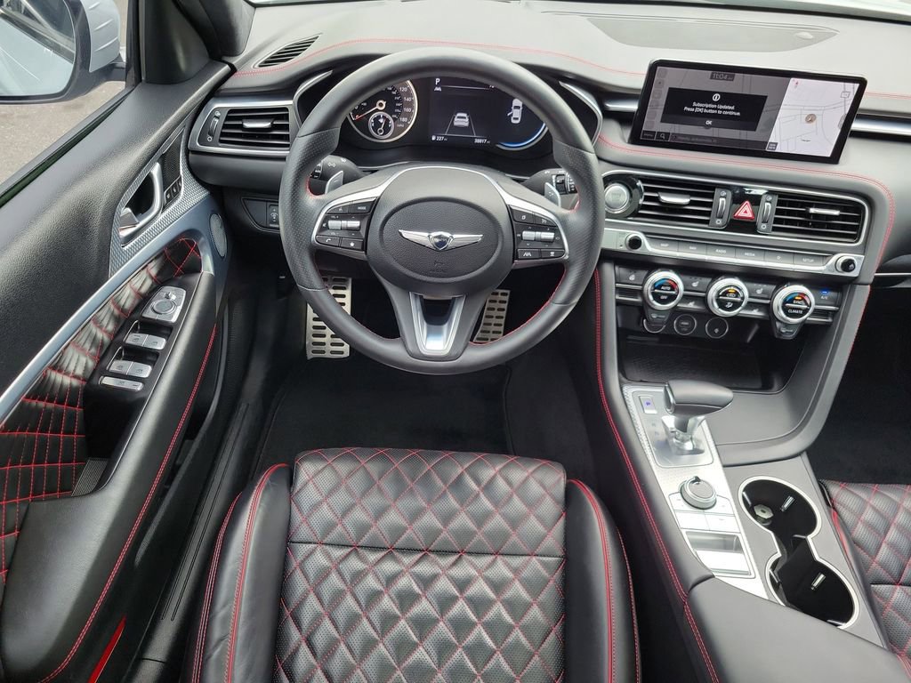 Used 2022 Genesis G70 3.3T RWD image 19